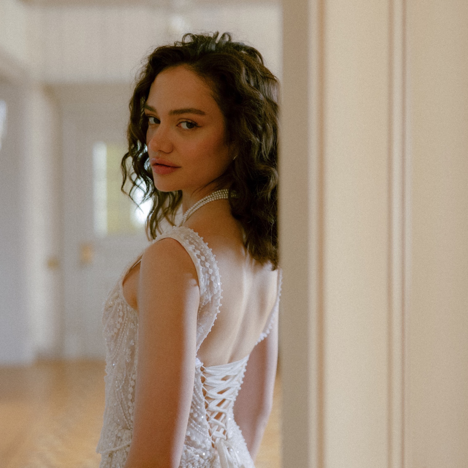 Versy wedding dress by Rara Avis - View 3