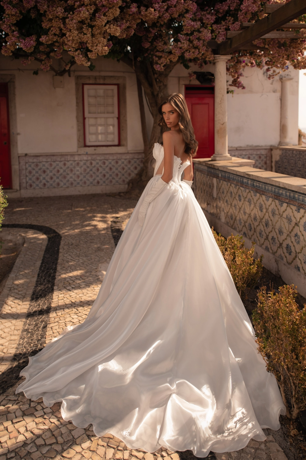 Blammo-Biamo Raise Your Wings IMG_7233