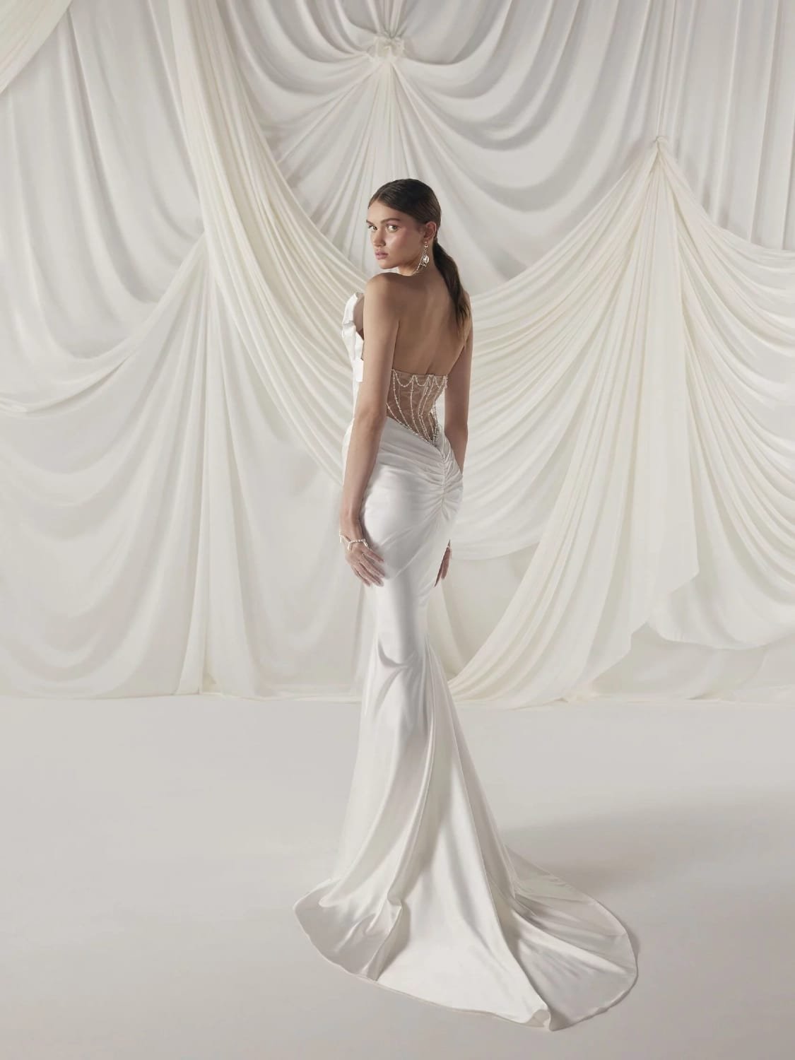 Filippa wedding dress by Rara Couture — thumbnail 3