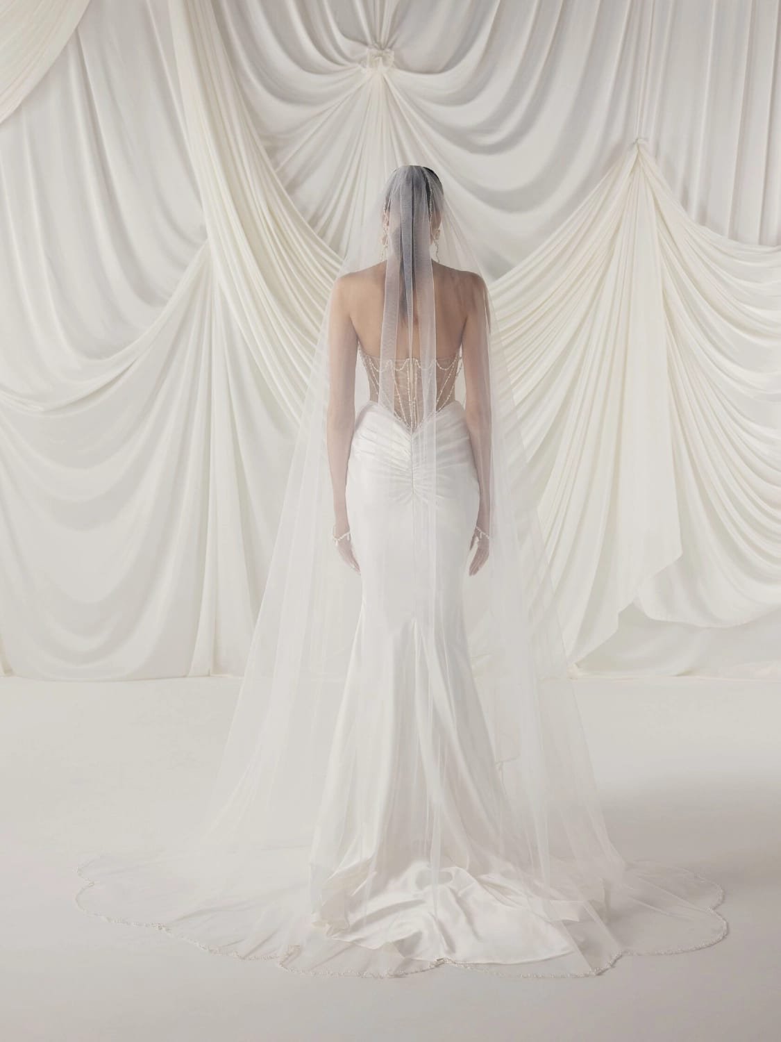 Filippa wedding dress by Rara Couture — thumbnail 4