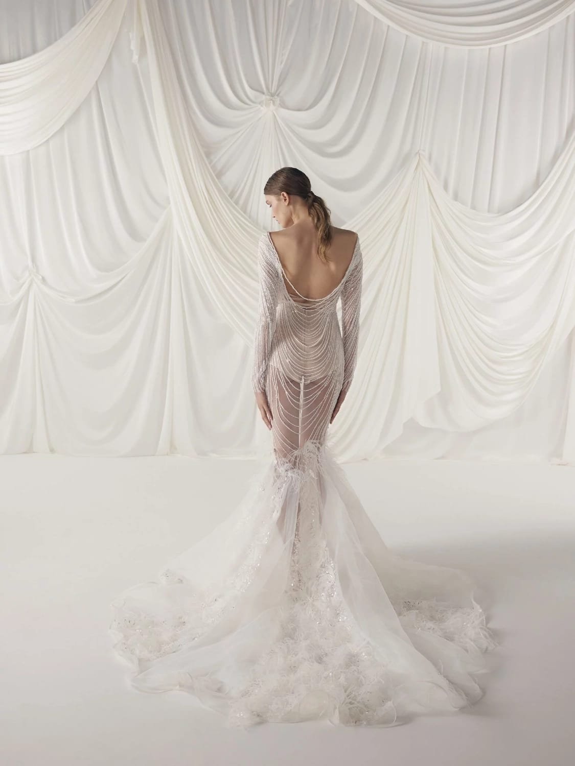 Juli wedding dress by Rara Couture — thumbnail 3