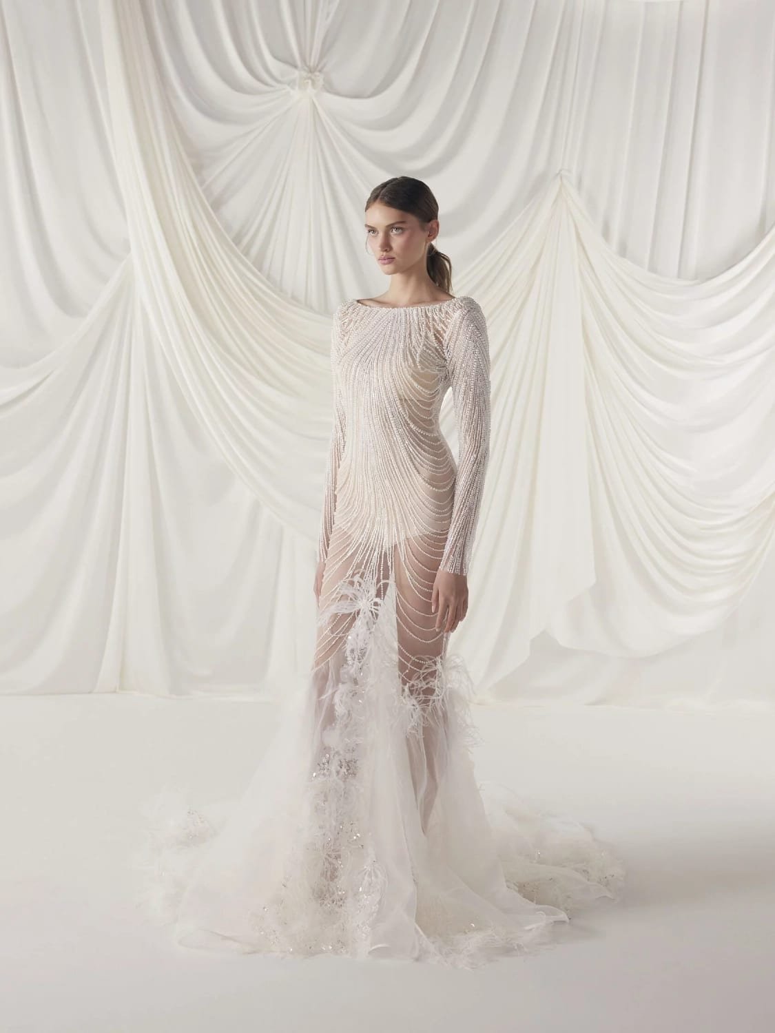 Juli wedding dress by Rara Couture — thumbnail 4