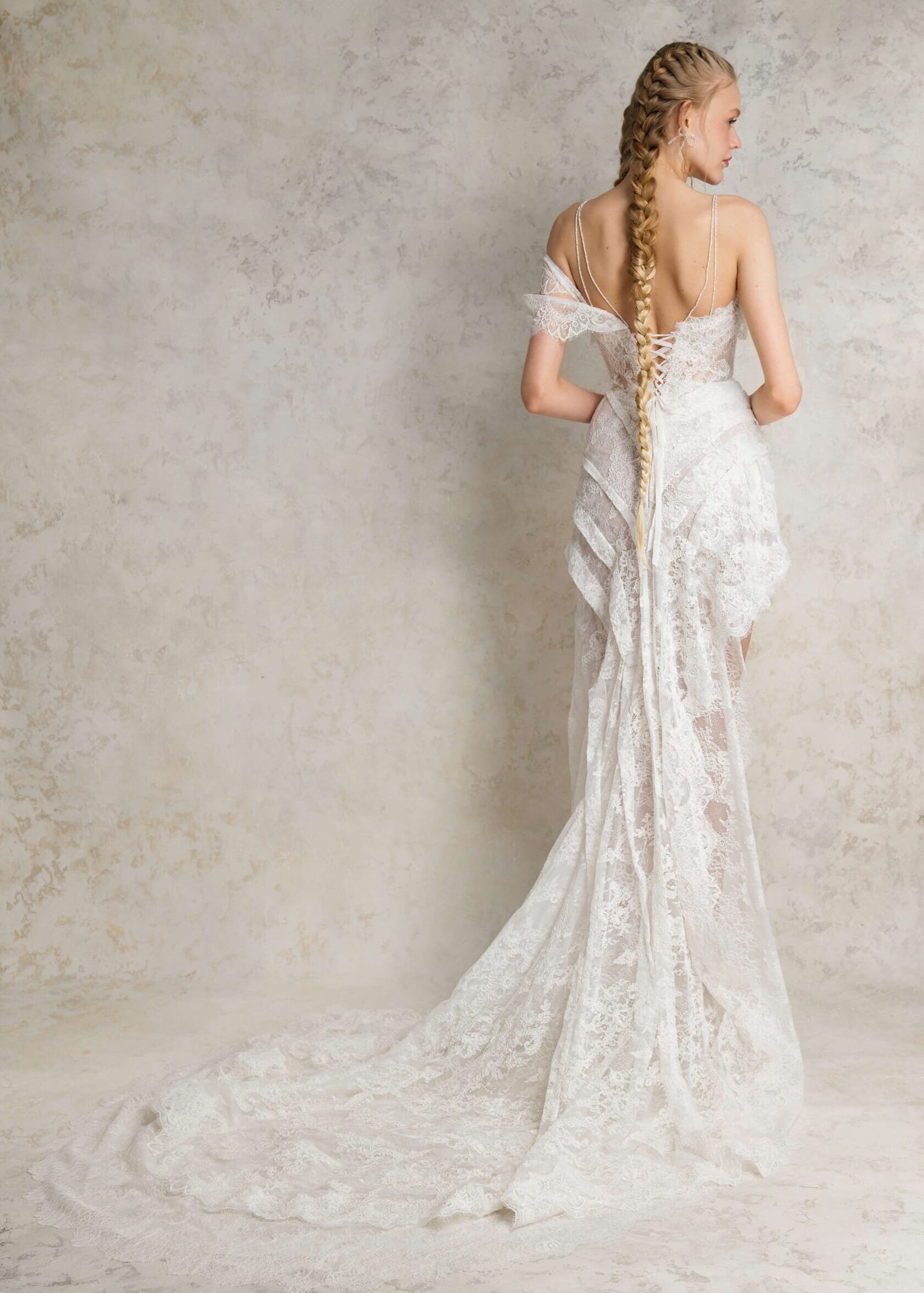 Korall wedding dress by Rara Couture — thumbnail 6