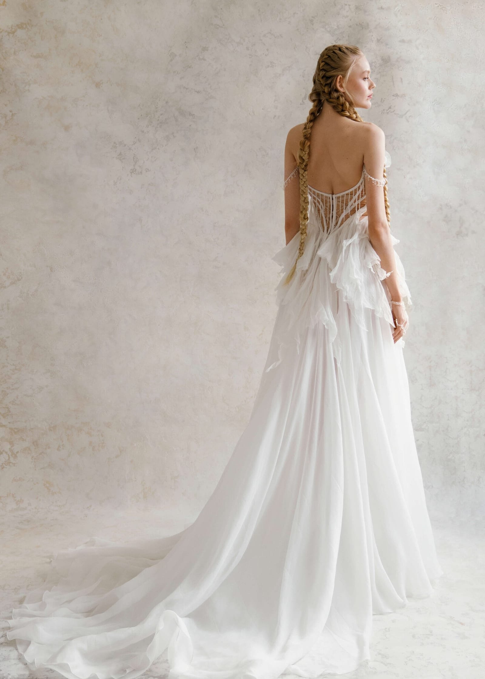 Minerale wedding dress by Rara Couture — thumbnail 2