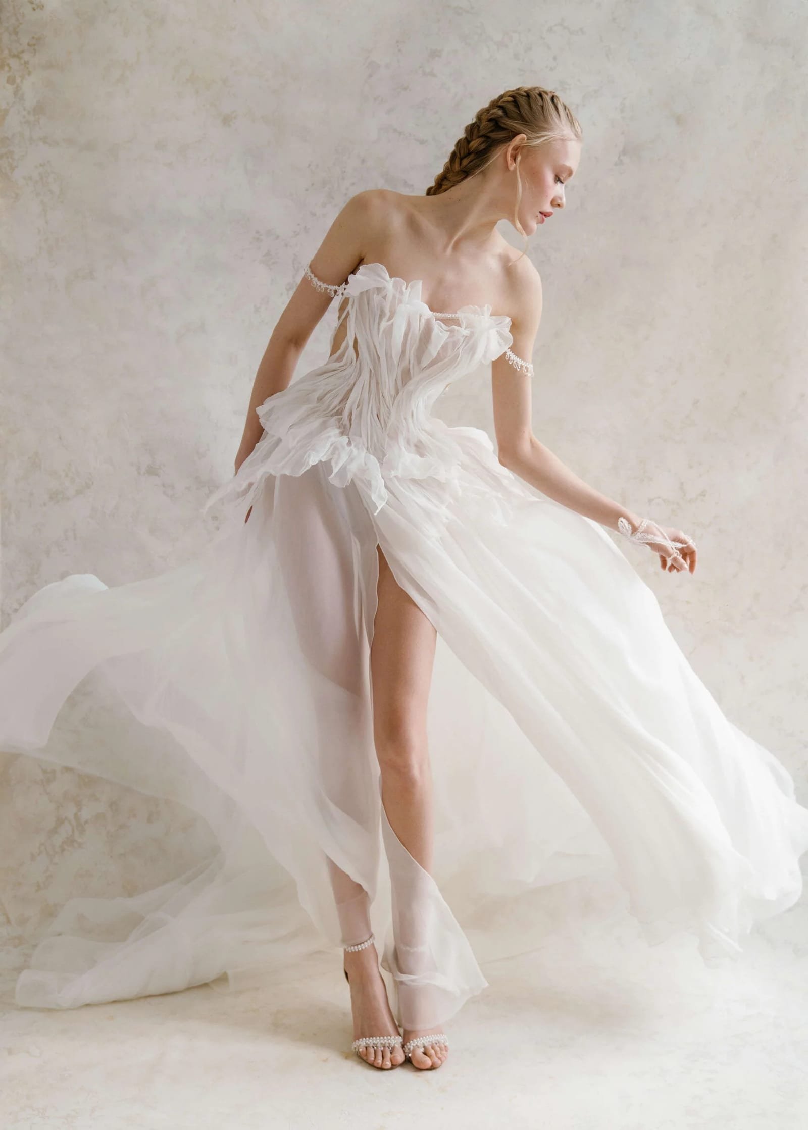 Minerale wedding dress by Rara Couture — thumbnail 6