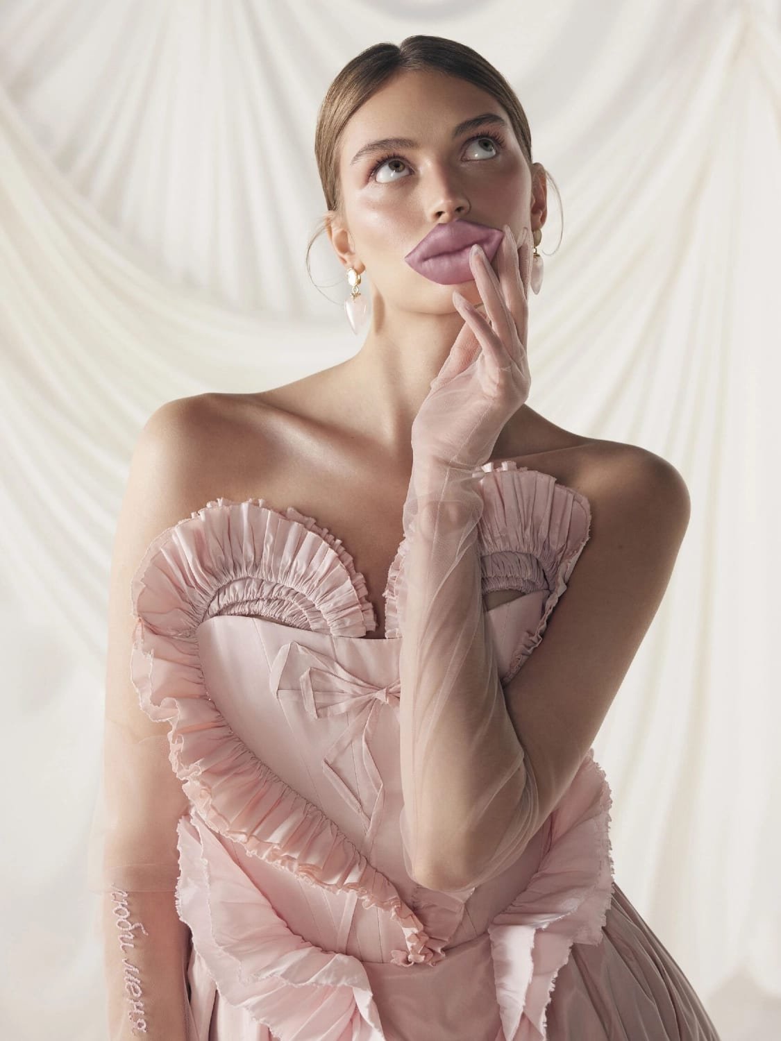 Suzanne wedding dress by Rara Couture — thumbnail 4