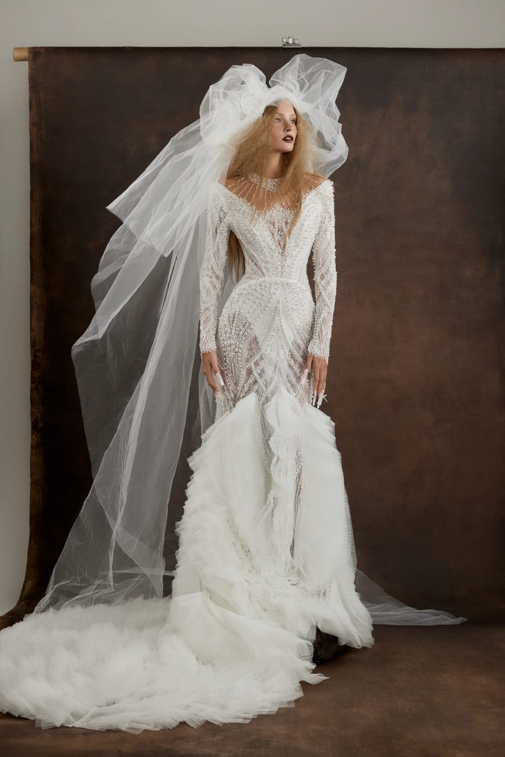 Magdalina wedding dress by Rara Couture — thumbnail 3