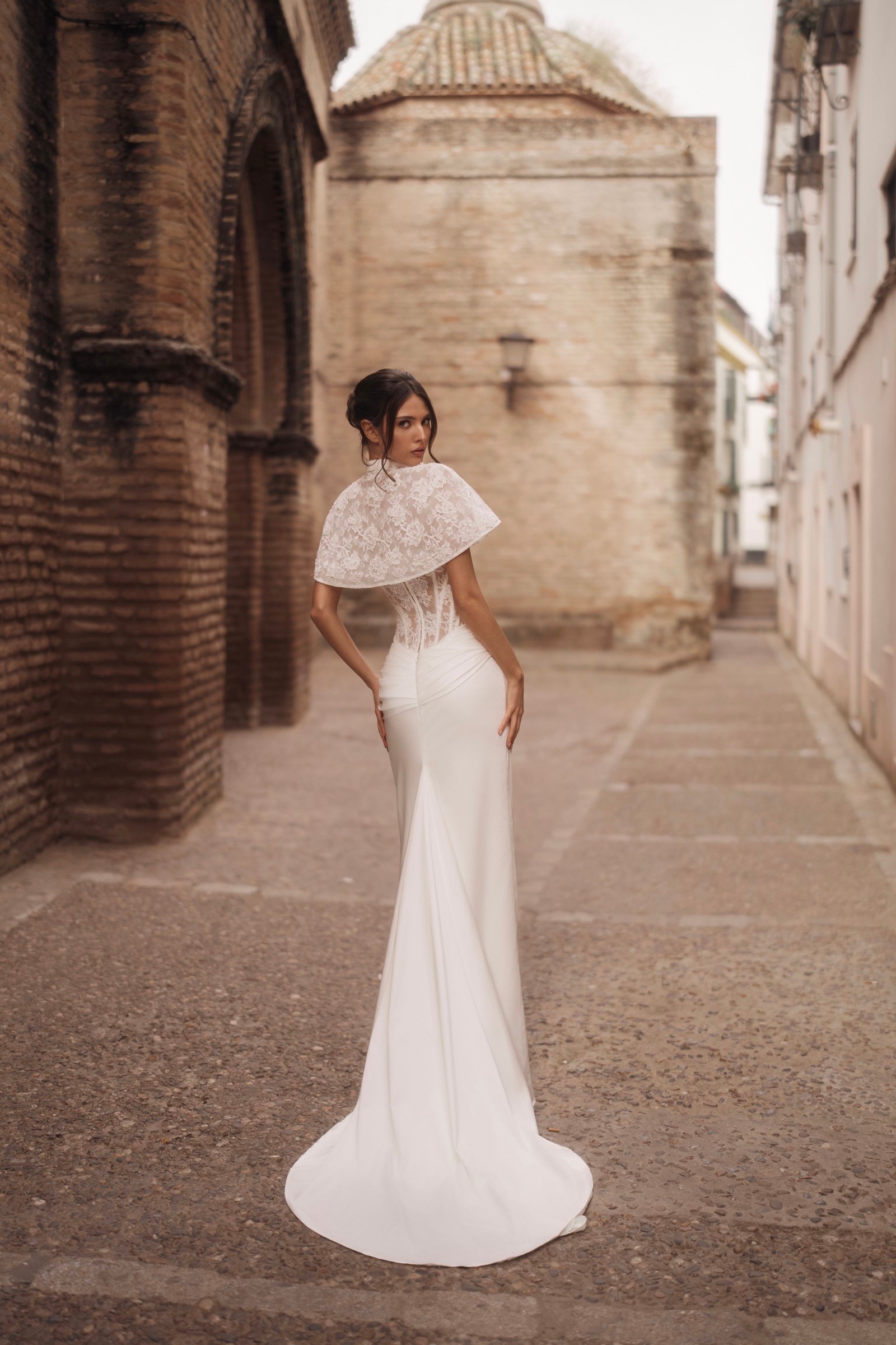 Oleana wedding dress by Blammo-Biamo — thumbnail 4
