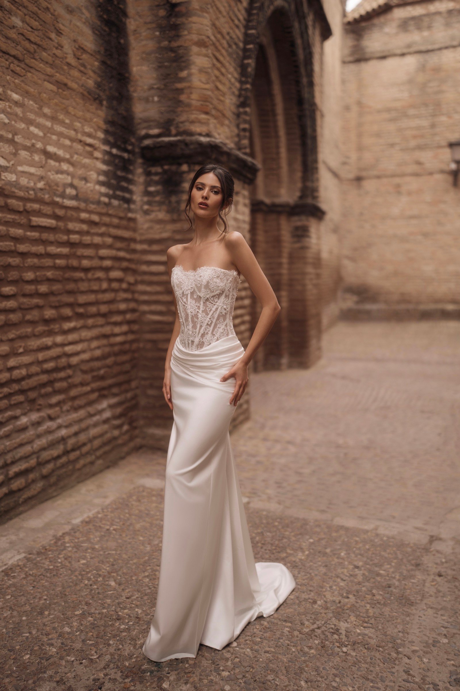 Oleana wedding dress by Blammo-Biamo — thumbnail 6